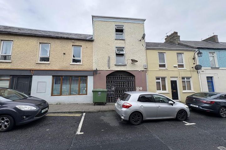 6 The Archway, Maiden Street, Newcastle West, Co. Limerick, V42XC67
