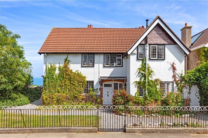 Carrig Na Chattan, Sandycove Point, Sandycove, Dublin
