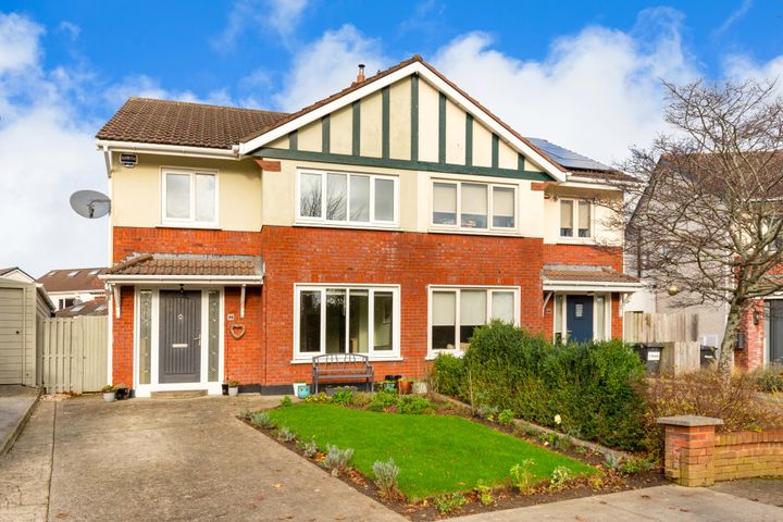 46 Glencairn Crescent, The Gallops, Leopardstown, Dublin 18, D18E8H1