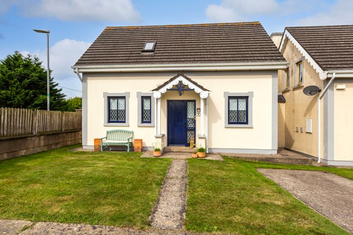 8 Beechgrove, Glendale, Rosslare, Co. Wexford, Y35A725