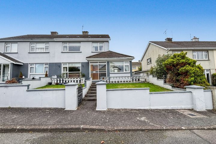 38 The Park, Broomscourt, P56H314