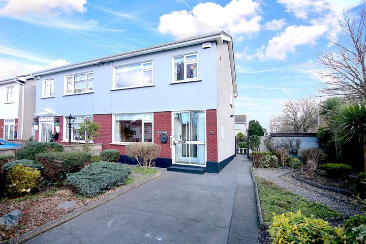 16 Westway Grove, Blanchardstown, Dublin 15, D15X0KK