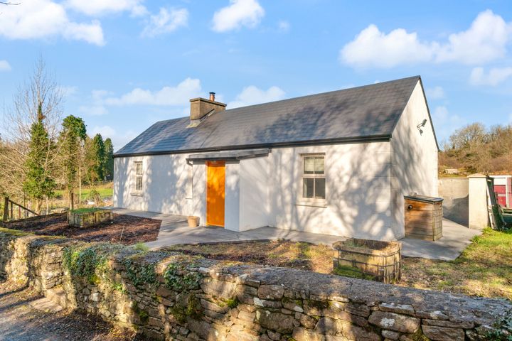 "Sweeneys Cottage", Tavnaghbeg, Straide, F26FR99