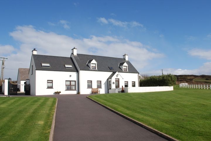 Livingstone House, Lickowen, Castletownsend, Cork
