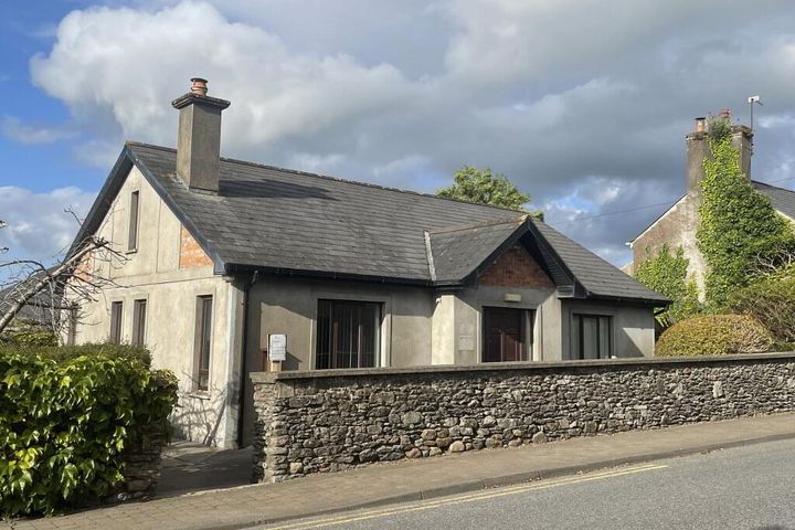 East Main Street, Lismore, Co. Waterford, P51CK70