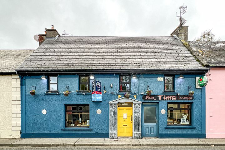 Tim's Bar & Lounge, The Quay, Thomastown, Co. Kilkenny, R95XA70