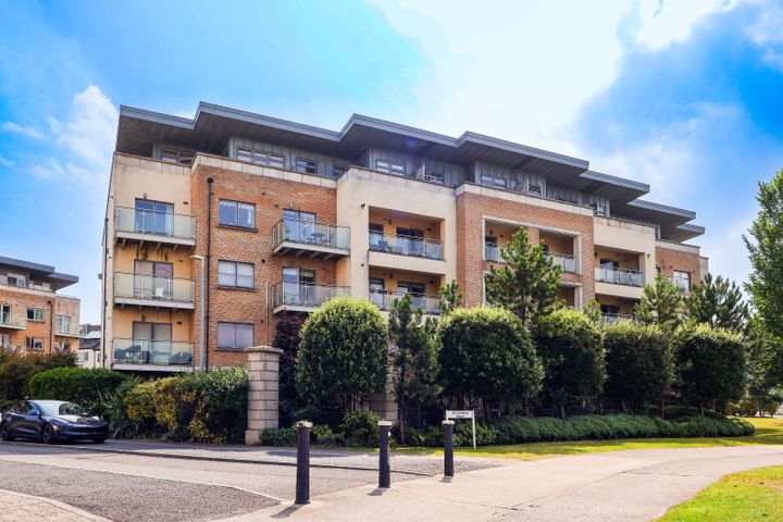 Apartment 33, Oak House, Carrickmines, Dublin 18, D18F510