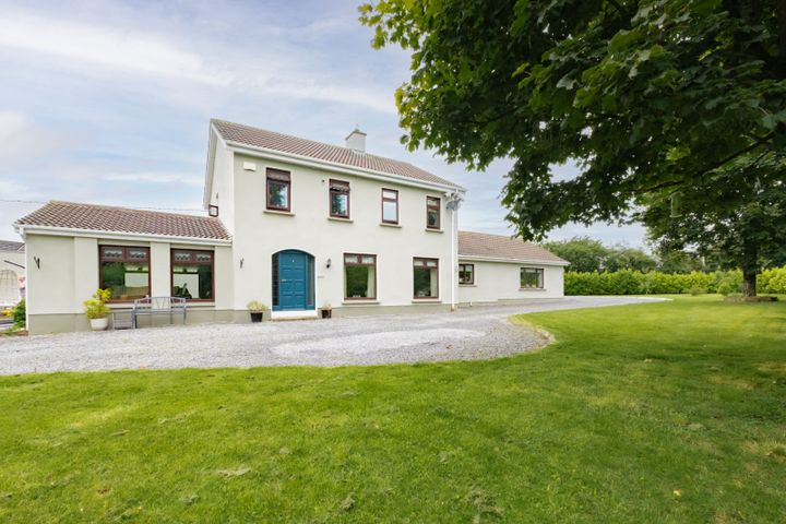 Ivy House, Kilcoursey, Clara, Co. Offaly, R35CK24