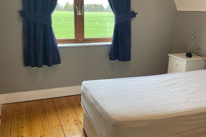 Hollystown Demesne, Hollystown, Dublin 15
