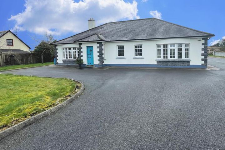 Cloonshanville, Frenchpark, Co. Roscommon, F45C638