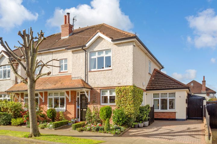 81 Hampton Park, St Helen's Wood, Booterstown, Dublin