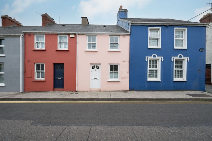 No 27A, High Street, T12P2PP