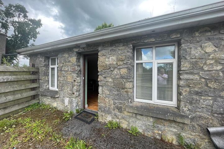 1 Bishop Terrace, Bishop Street, Elphin, Co. Roscommon, F45HT61