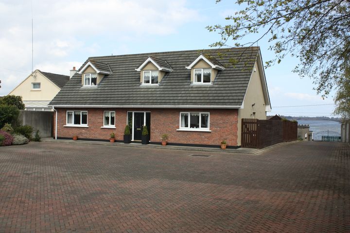 1 Broadmeadow Mews, The Back Strand, Malahide, Dublin