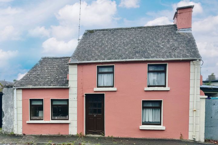 53 Riverside, Swinford, Co. Mayo, F12VY43