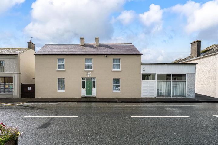 Main Street, Ferbane, Co. Offaly, R42DK49