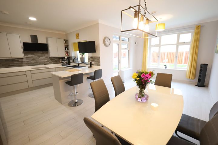 30 Rose Lawn, Janeville, Carrigaline, Co. Cork, P43H226