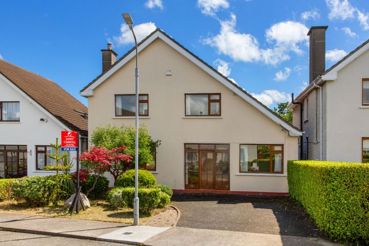 24 Gleann Na Smol, Stradbrook Road, Blackrock, Dublin
