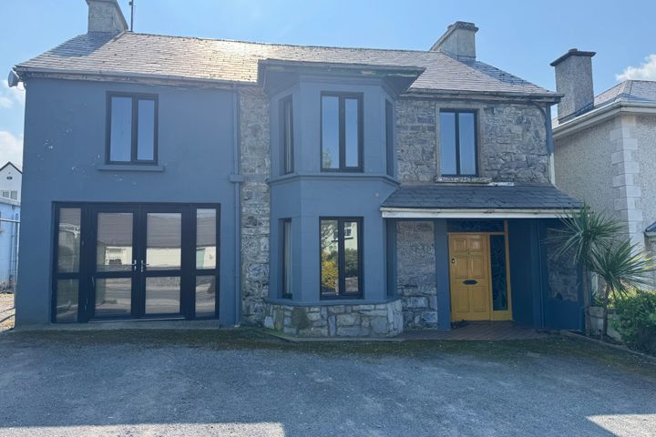Main Street, Enniscrone, Co Sligo, F26Y599
