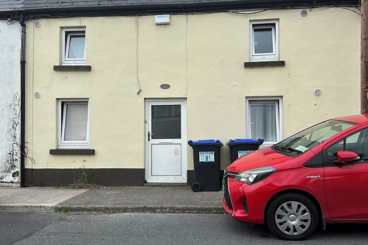 Hazel Cottage, 4a Granite Cottages, Graiguecullen, Co. Carlow