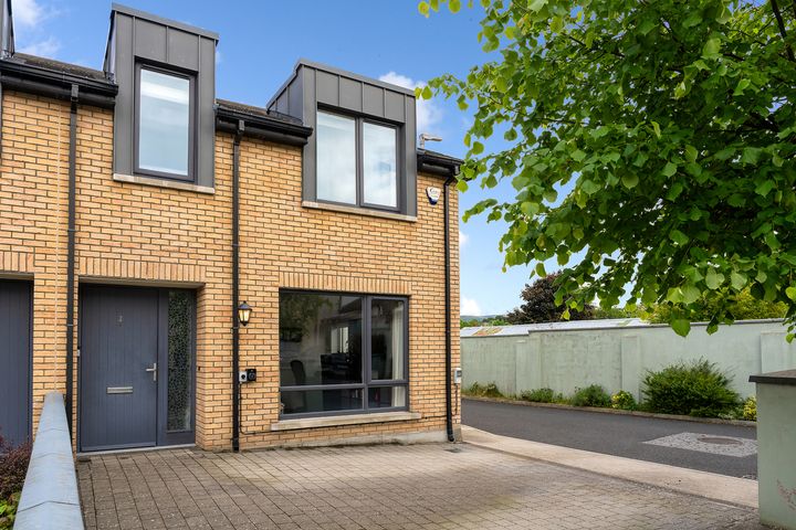 2 Woodgate, Ballycullen Road, Knocklyon, Dublin 16, Dublin