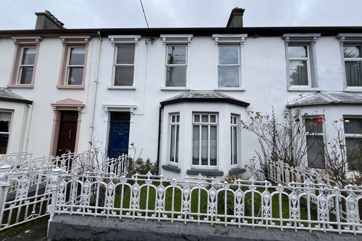 4 Hanley Terrace, Temple Street, Sligo, F91X8PC