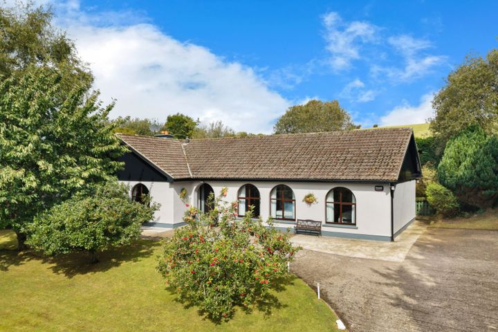 The Arches, Carrigeen Hill, Conna, Co. Cork, P51V9F3