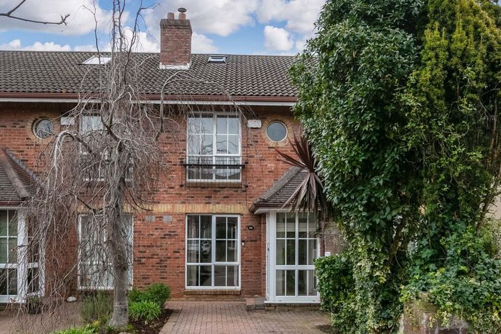 Shankhill, Dublin 18, Shankill, Dublin 18