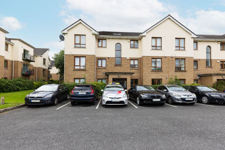 1 The Park, Larch Hill, Santry, Dublin 9, D17N416