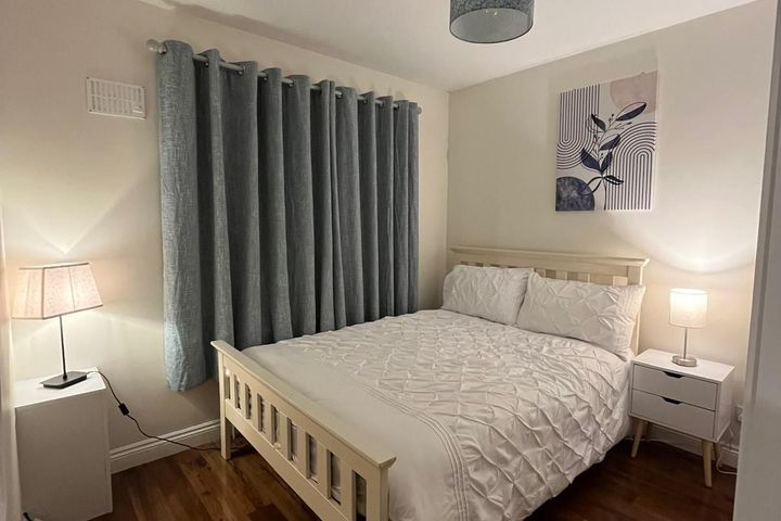 2 Woodville Crescent, Woodville Grange, Athlone, C, Athlone, Co. Westmeath