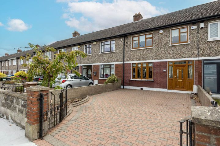 30 Tonlegee Drive, Raheny, Dublin 5, D05N2Y2
