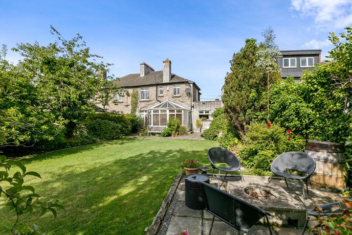 21 Lavarna Grove, Terenure Rd West, Terenure Dublin 6w, Dublin