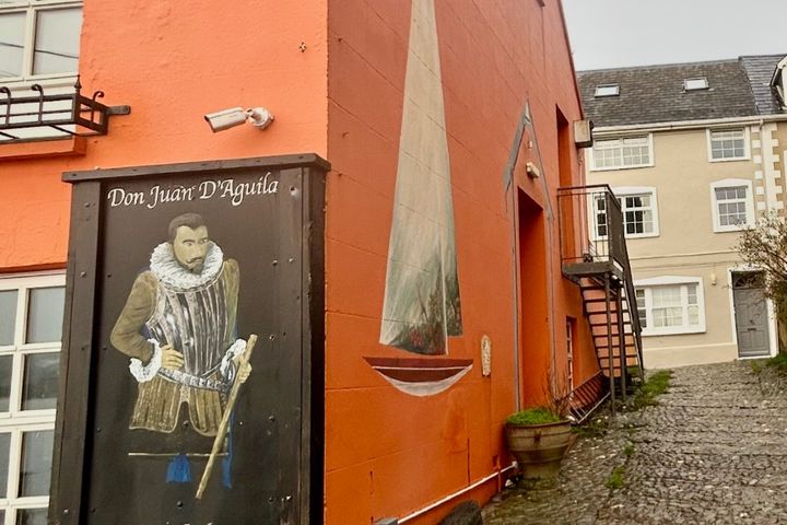 Top Floor Apartment, Craig House, Summercove, Kinsale, Kinsale, Co. Cork, P17D262