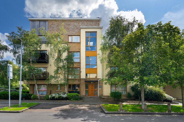 76 Hampton Wood Green, St. Margarets Road, Finglas, Dublin 11