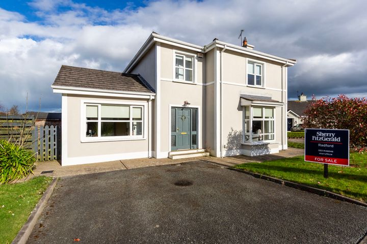11 Castle Woods, Piercestown, Wexford, Y35N602
