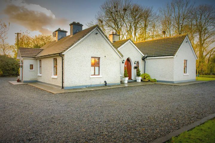Ballintemple Cottage, Ballintemple, Walsh Island, Offaly