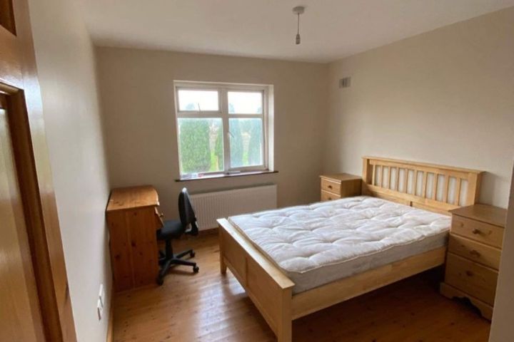 High Street, Caherconlish, Pallasgreen, Limerick, Boher, Co. Limerick