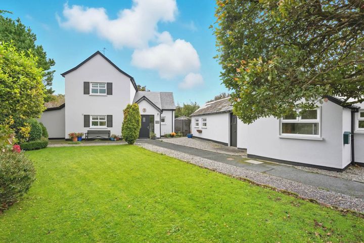 "Ard Na Greine", 2 Owenriff Park, Oughterard, Co. Galway, H91XHX8
