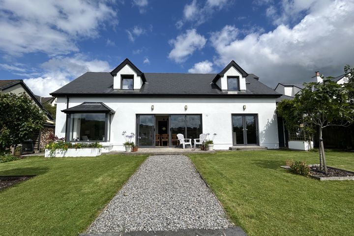 5 Marine Village, Ballina, Ballina, Co. Tipperary, V94V2V8