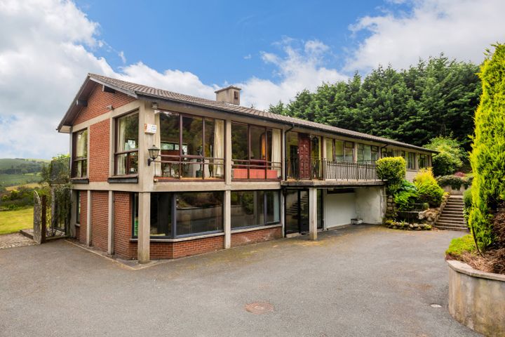 Kilaguni Lodge, Ballyedmonduff Road, Stepaside, Dublin 18, D18P9V2