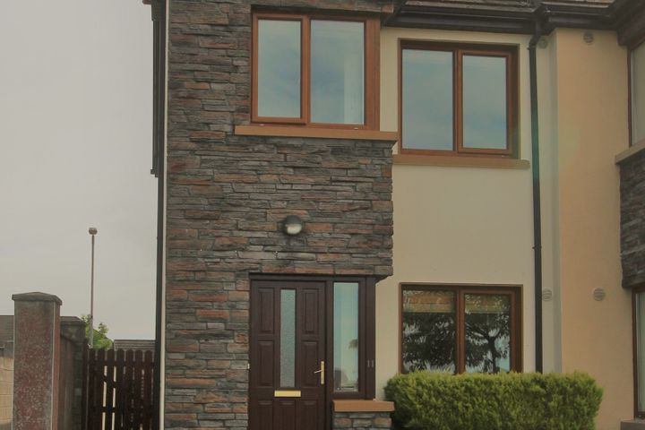 11 The Maples, Ballyhaunis, Co. Mayo, F35FR80