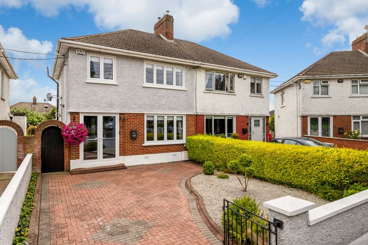 17 Elm Mount Park, Beaumont, Dublin 9, D09RK70