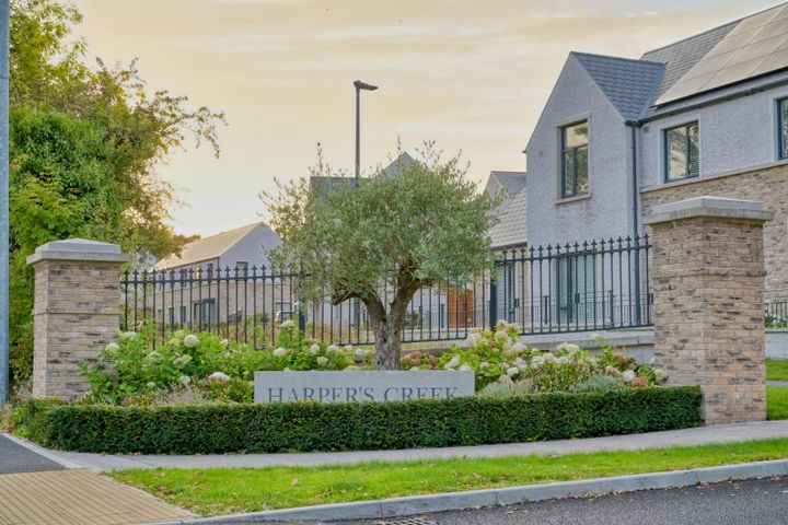 The Crest, Harper'S Creek, Glounthaune, Co. Cork, T45HY48