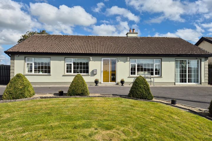 The Weirs, Tuam, Co. Galway, H54TN20