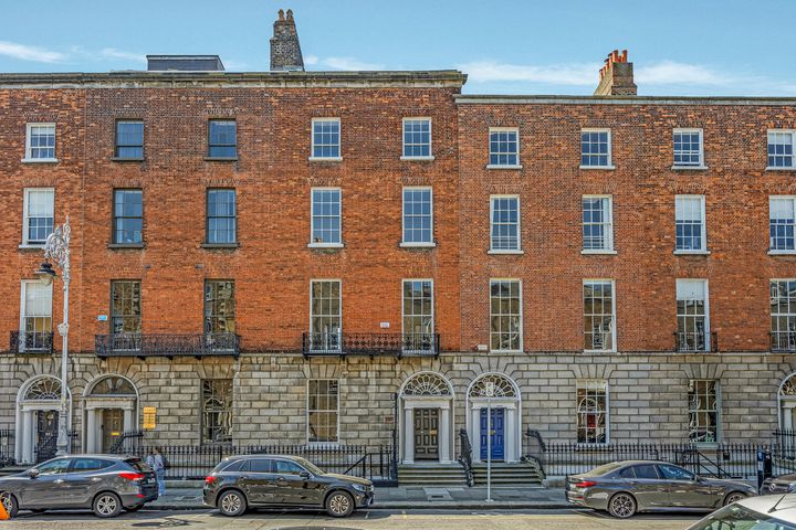 37 Upper Mount Street, Dublin 2
