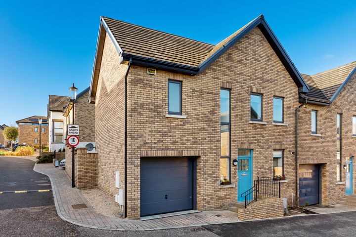 18 The Terrace, Robswall, Malahide, Co Dublin, K36WR12