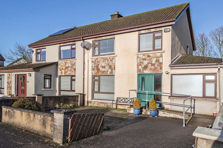 42 Park Lane Avenue, Abbeyside, Dungarvan, Co Waterford, X35R260