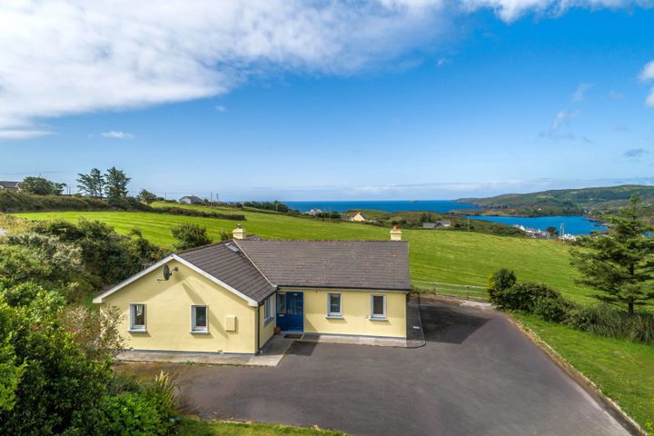 Bay View, Bawnlahan, Tragumna, Tragumna, Co. Cork, P81R584