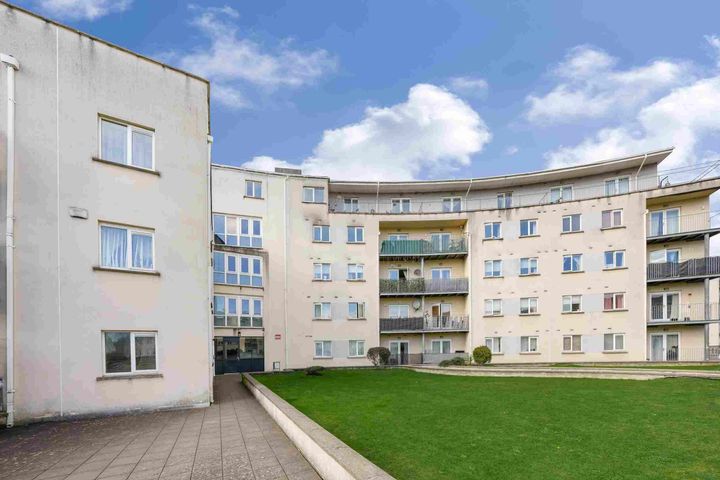 65, Block B, Aras na Cluaine, Clondalkin, Dublin 22, Clondalkin, Dublin 22