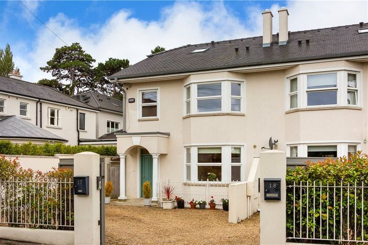 17 Southwood Park, Mount Merrion, Blackrock, Dublin